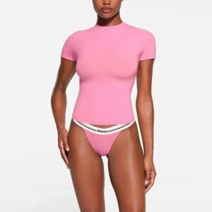 NWT, SKIMS Fits Everybody T-shirt. PINK. Size 2x